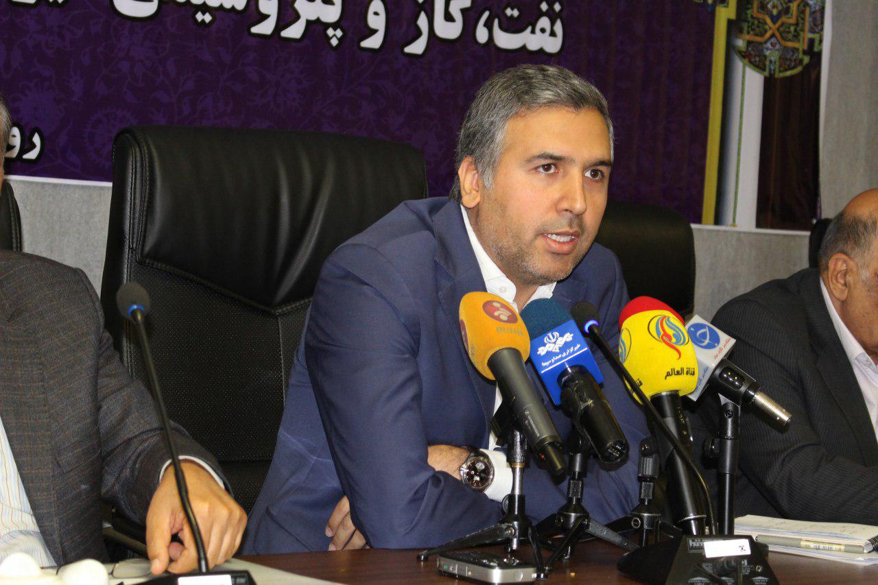 لزوم ایجاد زمینه برای رقابت مشتریان نفتی داخلی و خارجی/اعلام اسامی خریداران نفت، مشکلات زیادی ایجاد می‌کند