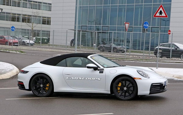 تصاویر اولیه از Porsche 911 مدل ۲۰۲۰ با سقف جمع&zwnj;شونده فاش شد