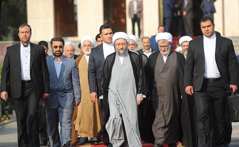 چرا آیت الله آملی لاریجانی رئیس مجمع تشخیص مصلحت نظام شد؟