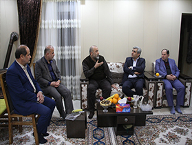 دیدار استاندار گیلان با جانباز ۵۵ درصد