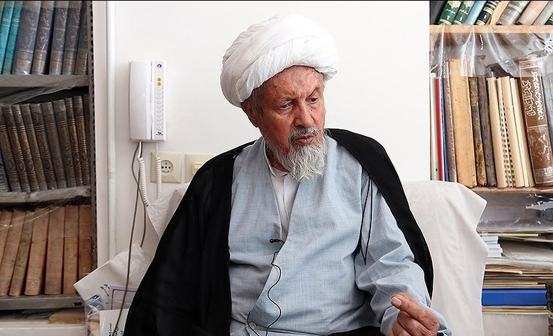 آیت&zwnj;الله جنتی از آیت&zwnj;الله مومن عیادت کردند