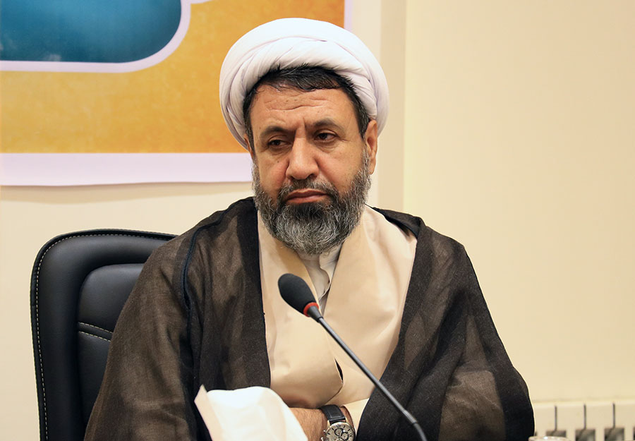دشمن با اقتصاد ما وارد جنگ شده است