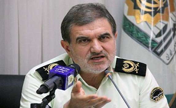 انواع کالای قاچاق در جاده سمنان - دامغان توقیف شد/ارزش کالاهای کشف شده بالغ بر دو میلیارد و ۵۱۰ میلیون ریال است