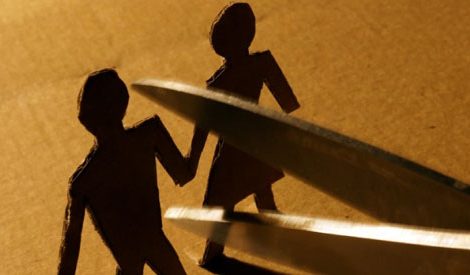 رابطه پنهانی پدر، پسر ۱۵ ساله را تا مرز خودکشی پیش برد
