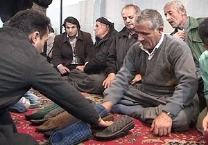 برگزاری چهارمین دوره مسابقات جوراب‌بازی به میزبانی  آرمرده بانه