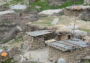 داشتن سرپناه رویای اهالی روستای عنا/ مسکن، وعده ای پوشالی نمایندگان به مردم/ مسئولان قبل از وقوع بحران چاره اندیشی کنند