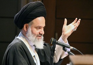 هدف دشمن براندازی نظام اسلامی است/روحانیت باید هم چون دیده بان عمل کند