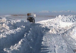 راه مواصلاتی ۲۵ روستای بخش انزل بسته شد