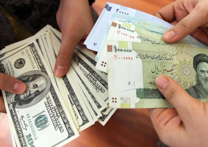 خروج سیل نقدینگی از بازار ارز/ همچنان مراقب سودجویان فضای مجازی باشید