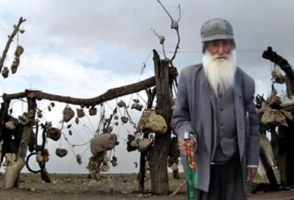 ماجرای باغ&zwnj;سنگی مرموز در کرمان + تصاویر