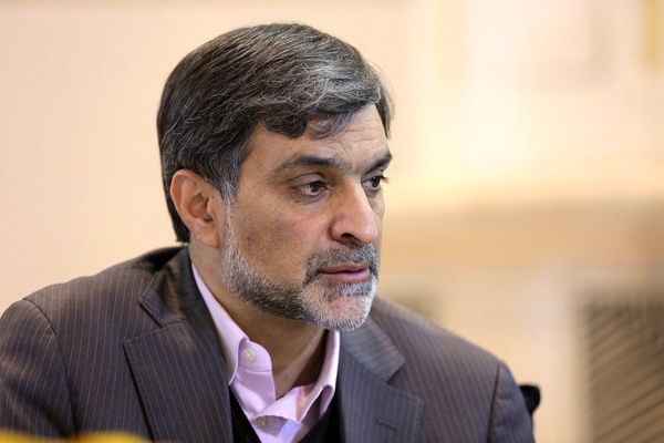 مشاور وزیر و رئیس مرکز روابط عمومی وزارت بهداشت استعفا کرد+ متن نامه