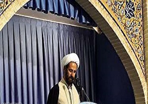 حجاب عاملی برای کرامت انسان و امنیت روانی خانواده است