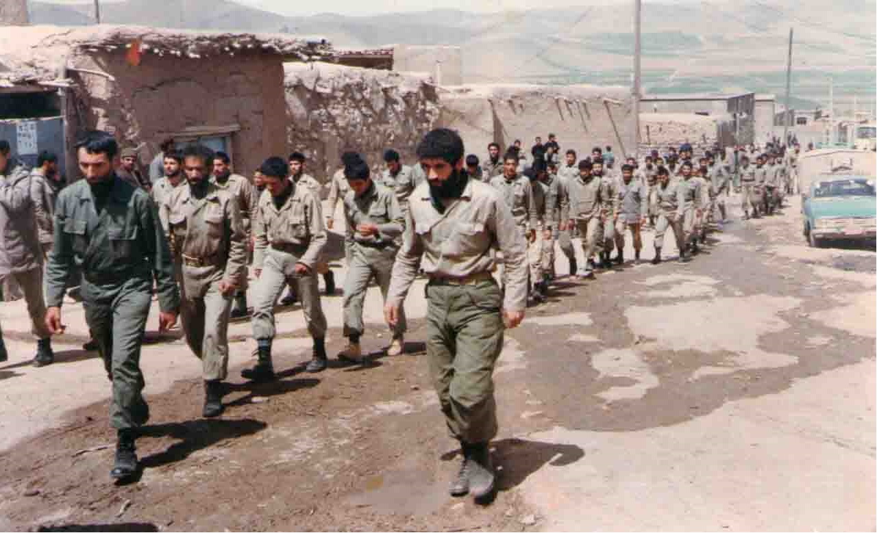 صدام از زنان و مادران شکست خورد/ادبیات جنگ سرشار از انرژی است