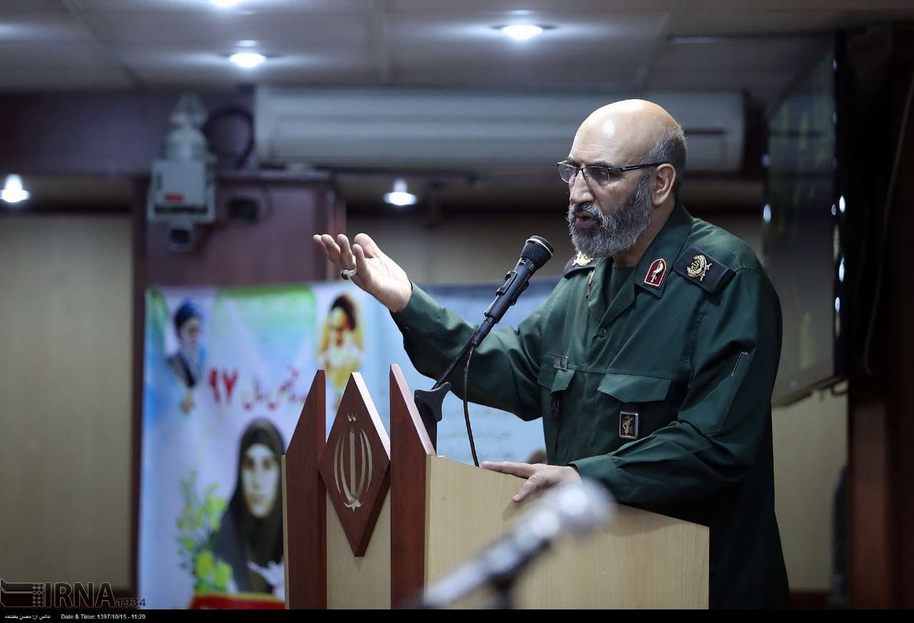 ۲۰۰ هزار نفر از عشایر ایران مسلح هستند/عشایر در پشتیبانی از انقلاب اسلامی نقش بی نظیری داشته اند