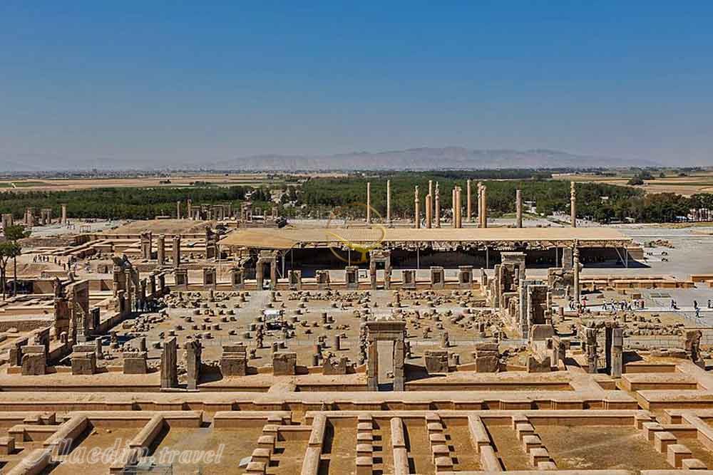 وضعیت تخت جمشید بحرانی نیست/خشکسالی عامل اصلی فرونشست دشت های فارس