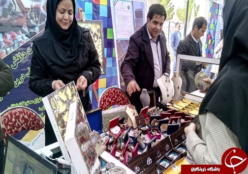 بازدید معاون علمی و فناوری رئیس جمهور از نمایشگاه دستاوردهای پارک علم و فناوری