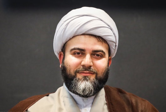 حوزه هنری باید به آثار هویت&zwnj;ساز و جوان انقلابی کشور بپردازد