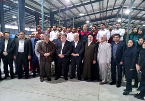 بازدید معاون رییس جمهور از کارخانه مهراس کویر