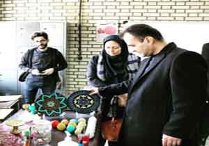 بازدید فرماندار بوکان از کارگاه طراحی و نقطه کوبی روی سفال