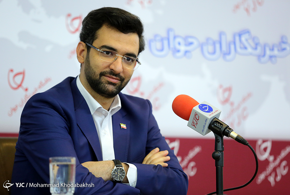 جدیدترین راهکارهای وزیر ارتباطات برای مواجهه با پیامک&zwnj;های تبلیغاتی مزاحم