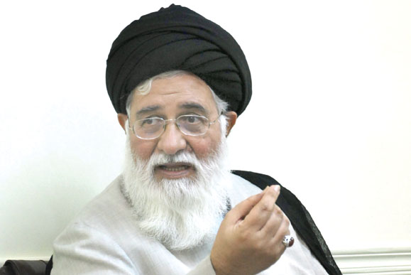 لزوم حضور طلاب در مناطق حاشیه شهر برای مقابله با آسیب‌های اجتماعی