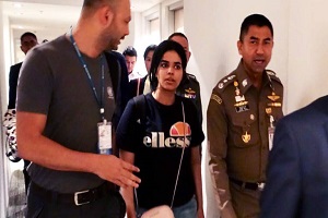 استرالیا درخواست پناهندگی دختر فراری سعودی را بررسی می‌کند