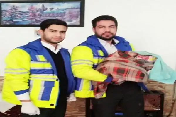 احیای مادر و فرزند با کمک فرشتگان سپید پوش