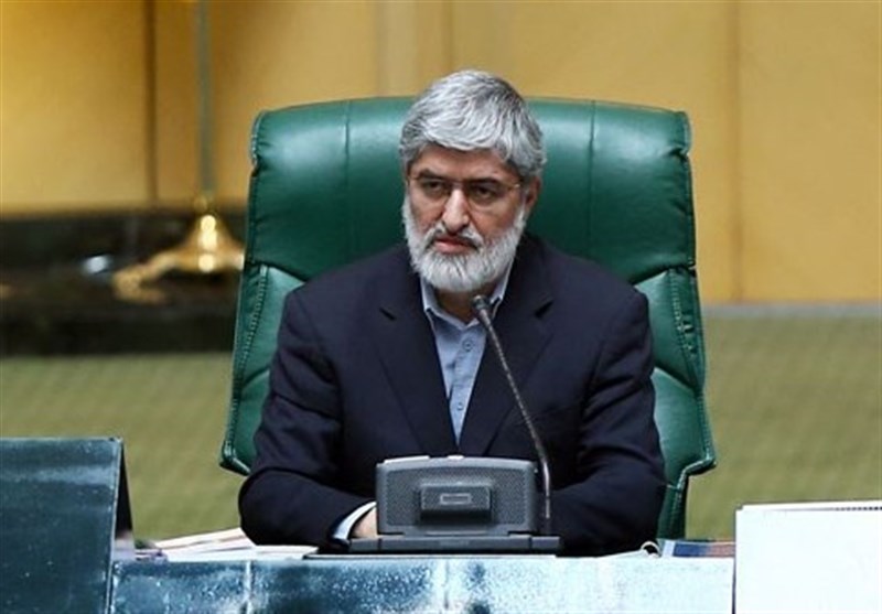 قیام ۱۹ دی ماه ۵۶ نقطه آغاز نهضت اسلامی و پیروزی انقلاب اسلامی شد