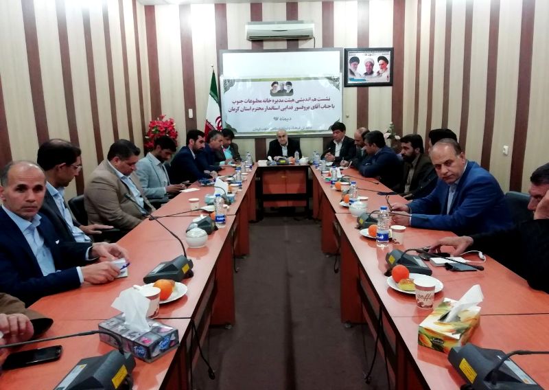 جامعه بدون رسانه مشابه قبرستانی مخوف است