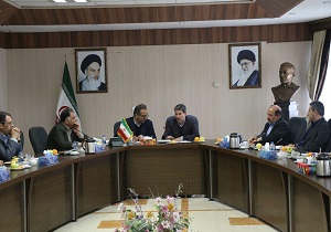 تاکید استاندار آذربایجان غربی بر عملیاتی شدن افزایش حقوق کارکنان قراردادی