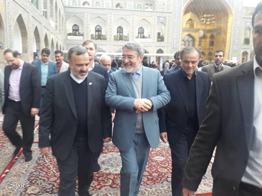 وزیر کشور به همراه استانداران سابق و جدید خراسان رضوی به بارگاه منور رضوی مشرف شد+ تصاویر