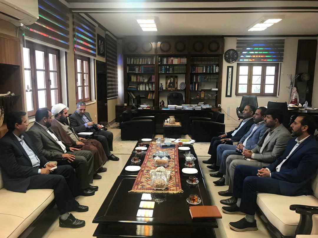 امکانات شهر چغادک پاسخگوی نیاز مردم نیست