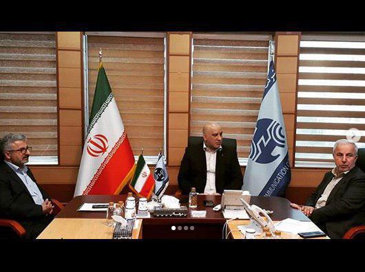 مدیرعامل شرکت مخابرات ایران با جمعی از نمایندگان مجلس شورای اسلامی دیدار کرد