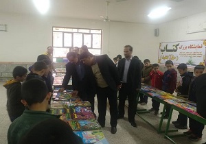 برگزاری نمایشگاه کتاب در مدرسه دهخدا لالی