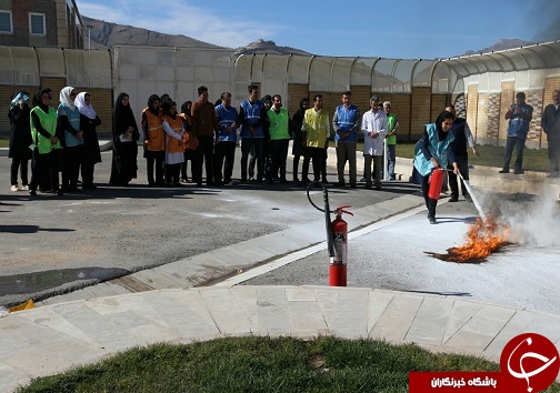 برگزاری کارگاه آموزش ایمنی و اطفاء حریق برای کارکنان بیمارستان مهر خرم آباد+تصاویر