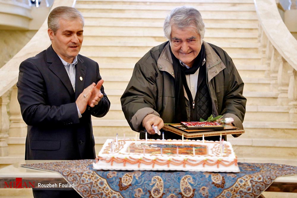 سالن&zwnj;های دولتی تئاتر تنها به قشر خاصی داده می&zwnj;شود/تفکر گیشه و فروش تئاتر را نابود کرده است