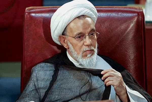 برداشتن نرده&zwnj;ها از میان مسئولین و مردم اقدام خوبی بود که دیر انجام شد