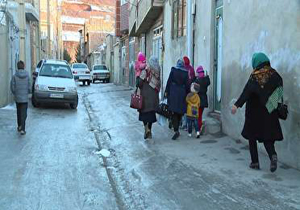 برف روبی و نمک پاشی معابر مهاباد