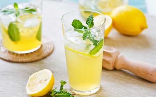 رفع چین و چروک پوست با یک شربت خوشمزه/ با مصرف شربت لیموشیرین از شر سرماخوردگی خلاص شوید