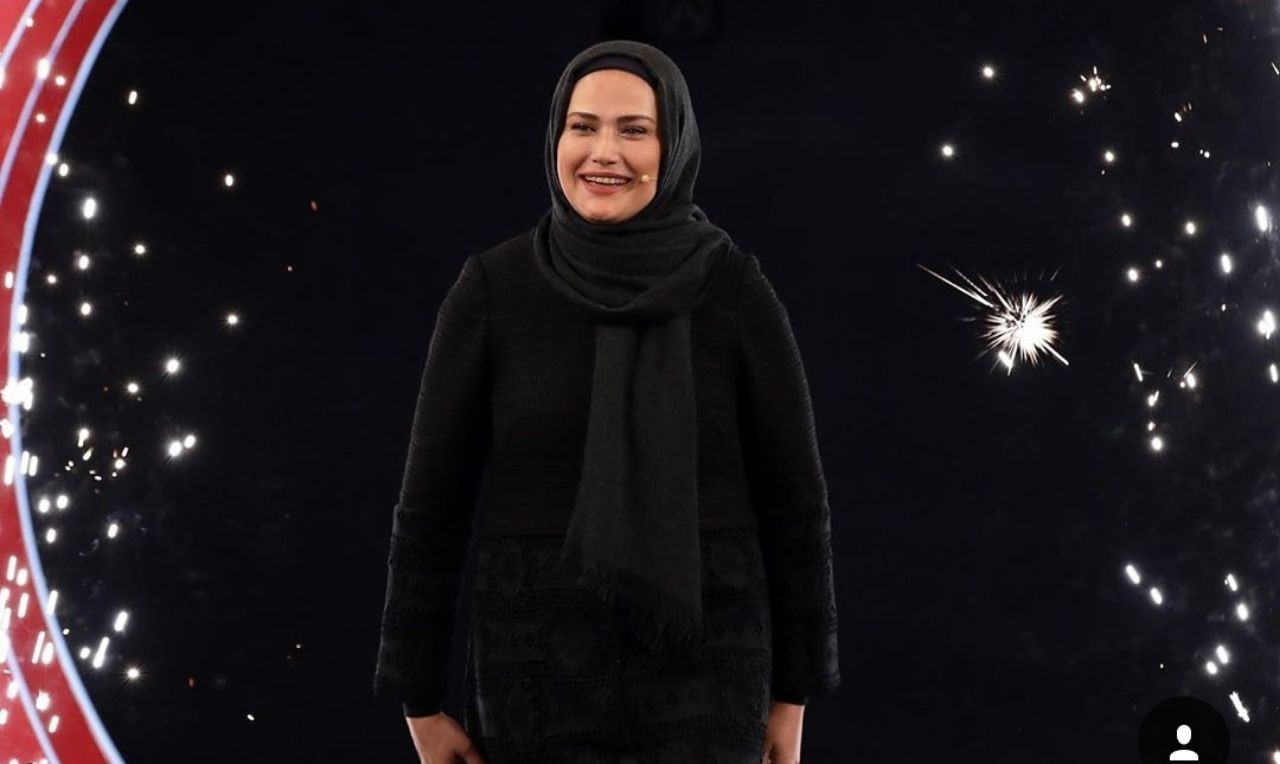بغض خانم بازیگر در برنامه خندوانه + فیلم