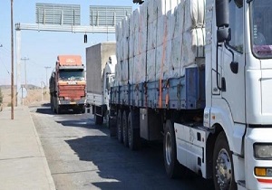 توقیف کامیون‌های حامل سیب زمینی قاچاق در مرز چذابه
