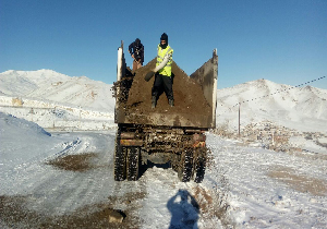 بازگشایی ۳ راه مسدود روستایی مهاباد