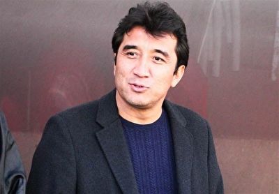شادی سربازان یگان رزم نواز و واکنش سردار کمالی/ انتقاد خداداد عزیزی از صحبت&zwnj;های کارگردان معروف سینما/ رد شدن شاخه درخت از بدن پسربچه هندی/ پرستیدن ترامپ توسط مرد هندی + فیلم