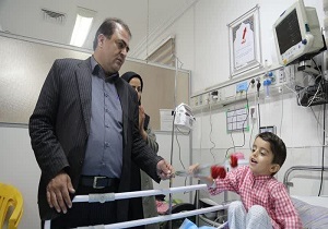فرماندار بافق از پرستاران شیفت عصر بیمارستان ولیعصر (عج) تجلیل کرد