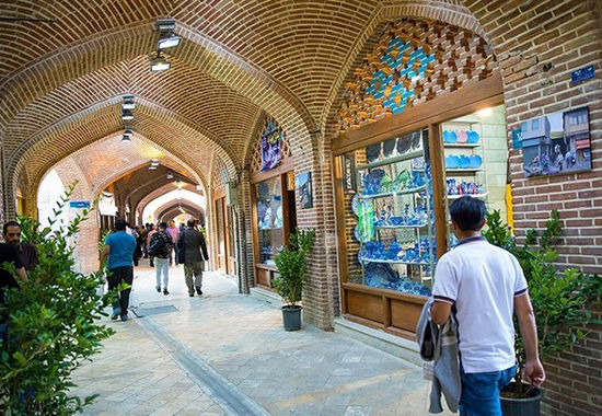 گونه&zwnj;شناسی محله&zwnj;های تهران برای ارائه بهترخدمات شهری /مشارکت شهروندان در طرح&zwnj;های توسعه&zwnj; و عمران
