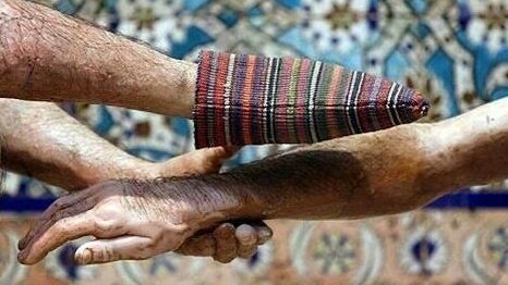 کیسه کشیدن در حمام خوب است یا بد؟/ توصیه&zwnj;های طب سنتی برای حمام کردن