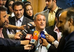 اظهار بی&zwnj;اطلاعی هاشمی از افزایش نرخ کرایه&zwnj; حمل و نقل عمومی در سال آینده