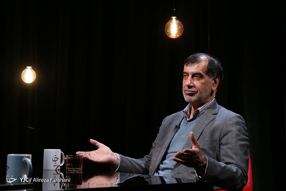 باهنر: اگر فراکسیون امید اکثریت مجلس را در دست داشت، عارف رئیس مجلس می&zwnj;شد/ اینکه در مجلس جایم خالی است را خیلی&zwnj;ها می&zwnj;گویند/ دلیل غیبتم در این دوره از مجلس خیلی محرمانه است/ به جاسبی با شوخی گفتم نمی&zwnj;گذارم بچه&zwnj;هایم به دانشگاه آزاد بیایند