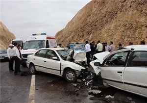 مصدومیت ۷ نفر براثر تصادف زنجیره‌ای مله سرخه لرستان