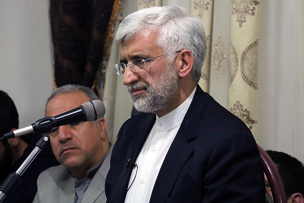 معنا ندارد تأمین اقلام ضروری در انحصار افرادی معدود باشد